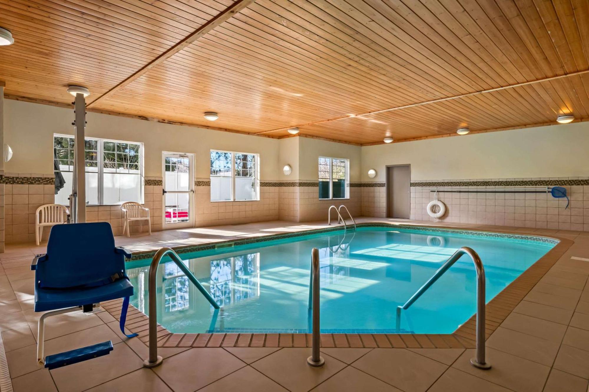 Country Inn & Suites By Radisson, Red Wing, Mn Eksteriør billede